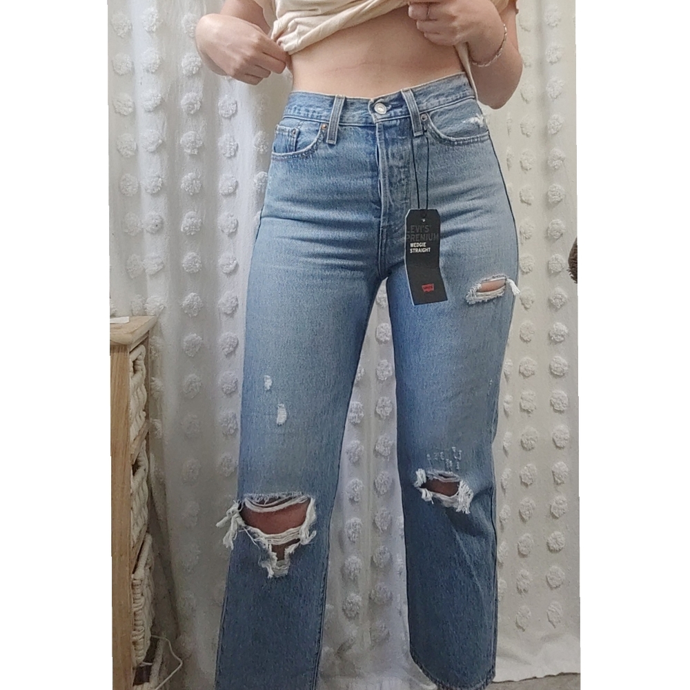 Levi's wedgie straight jeans